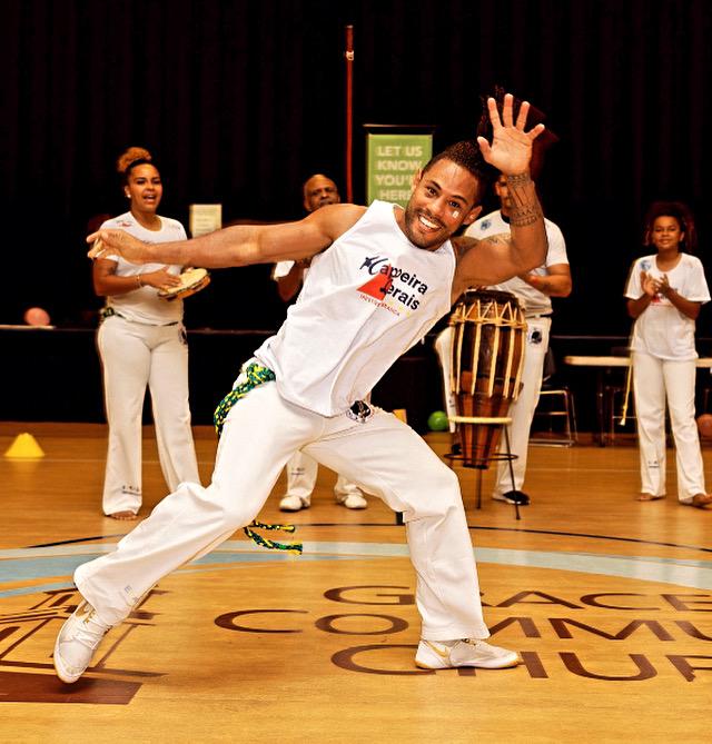 Wendel Cobra assina com o VMB, a competição de capoeira mais disputada e falada do momento.